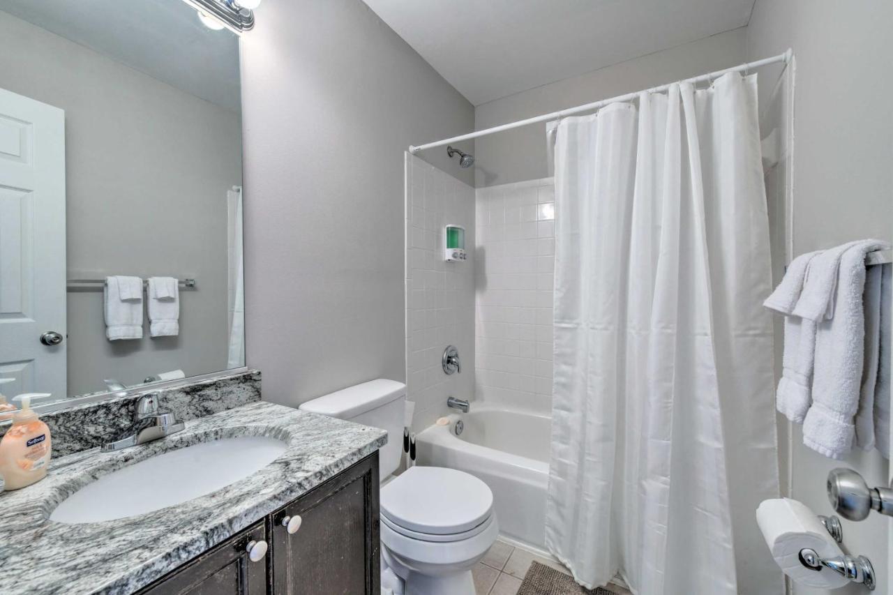 Cozy Urban Retreat With Grill, Near Uncc Villa Шарлът Екстериор снимка