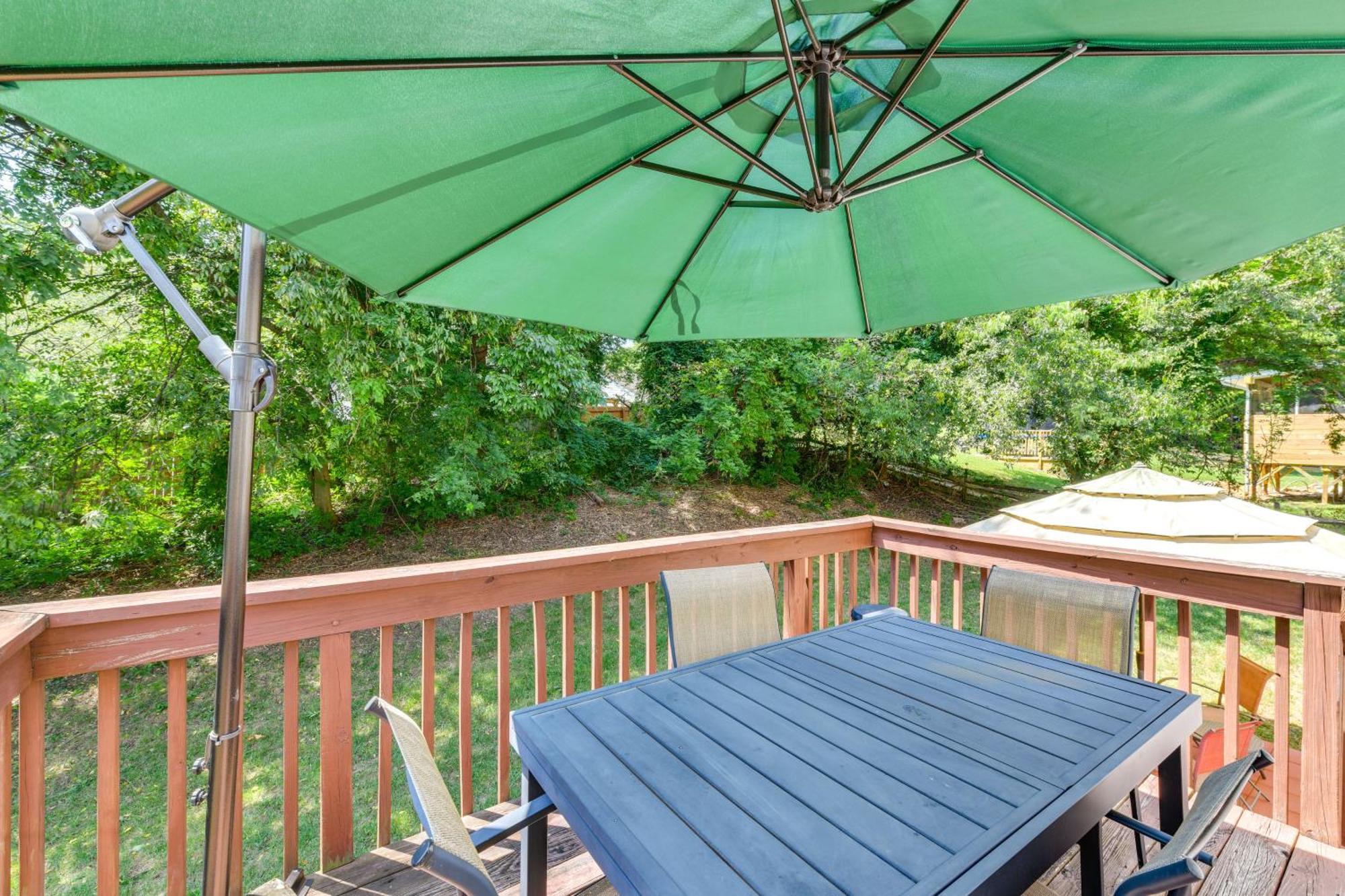 Cozy Urban Retreat With Grill, Near Uncc Villa Шарлът Екстериор снимка